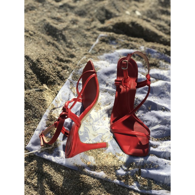 Amar Kırmızı Topuklu Ayakkabı